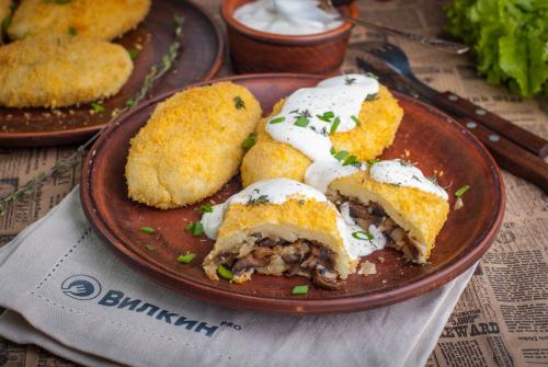 Картофельные зразы с грибами и сыром. Картофельные зразы с грибами в духовке