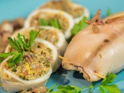 Кальмары с грибами запеченные с сыром. Кальмары, фаршированные грибами, запеченные в сливках под сырной корочкой 23 Кальмары с грибами запеченные с сыром. Кальмары, фаршированные грибами, запеченные в сливках под сырной корочкой 23