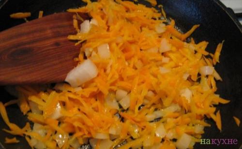 Кальмары с грибами запеченные с сыром. Кальмары, фаршированные грибами, запеченные в сливках под сырной корочкой