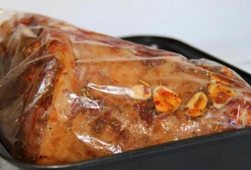 Рулька с рисом в духовке. Рулька, запеченная в духовке, в рукаве