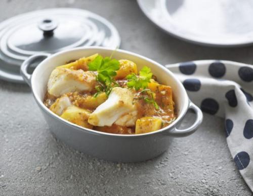 Треска с кабачками в сметанном соусе. Запеченная треска с кабачками в горшочке