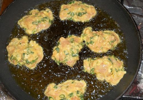 Котлеты с сыром и болгарским перцем и. Нежные куриные котлеты с болгарским перцем и сыром 35 Котлеты с сыром и болгарским перцем и. Нежные куриные котлеты с болгарским перцем и сыром 35