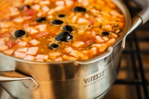 Солянка сборная мясная по домашнему. Пошаговый процесс приготовления