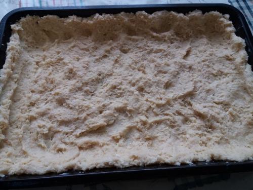 Сметанник с ягодами на песочном тесте. Песочный пирог с ягодами и сметанной заливкой в духовке