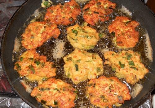 Котлеты с сыром и болгарским перцем и. Нежные куриные котлеты с болгарским перцем и сыром 36 Котлеты с сыром и болгарским перцем и. Нежные куриные котлеты с болгарским перцем и сыром 36