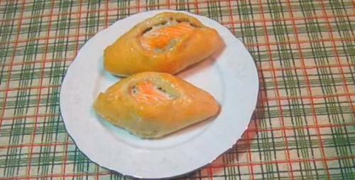 Постные расстегаи с рыбой. Как приготовить постные расстегаи с рыбой из дрожжевого теста