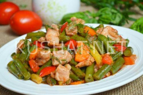 Курица со стручковой фасолью в томатном соусе. Стручковая фасоль с курицей – рецепт