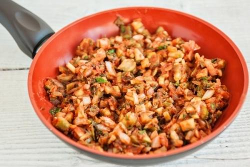 Солянка сборная мясная по домашнему. Пошаговый процесс приготовления