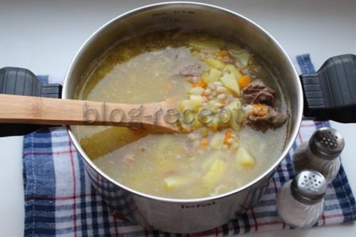 Рассольник с перловкой. Ингредиенты: