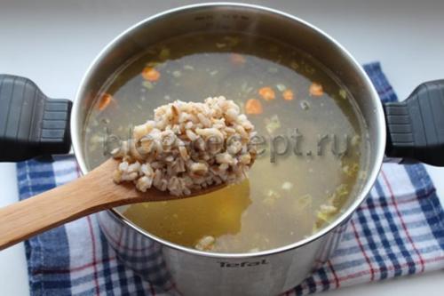 Рассольник с перловкой. Ингредиенты: