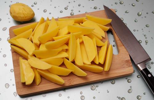 Картошка дольками в духовке. Как приготовить картофельные дольки в домашних условиях — рецепт запеченных в духовке картофельных долек с пошаговыми фото