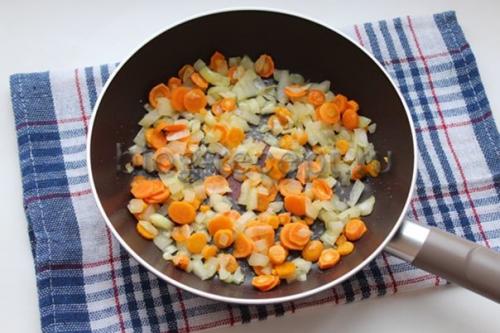 Рассольник с перловкой. Ингредиенты: