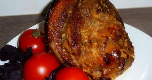 Рулька в духовке. Общие правила выбора продуктов