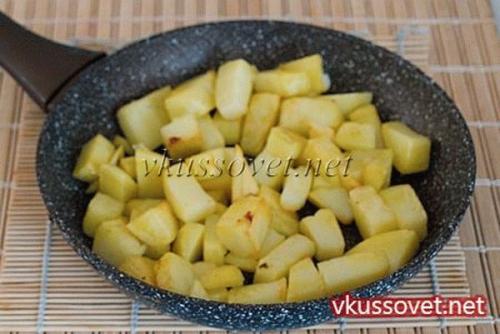 Рагу из свинины с картошкой и капустой. Как приготовить картофель с капустой и мясом: 01 Рагу из свинины с картошкой и капустой. Как приготовить картофель с капустой и мясом: 01