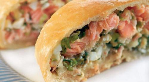 Пирог с сырой рыбой. Слоёный пирог с красной рыбой