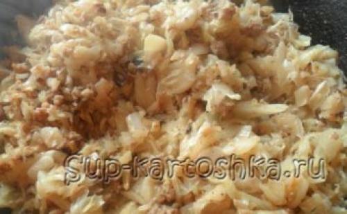 Тушеная капуста с фаршем и картошкой. Очень вкусная тушеная капуста с фаршем на сковороде