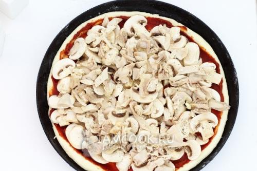 Закрытая пицца с грибами и курицей. Пошаговый рецепт с фото и видео