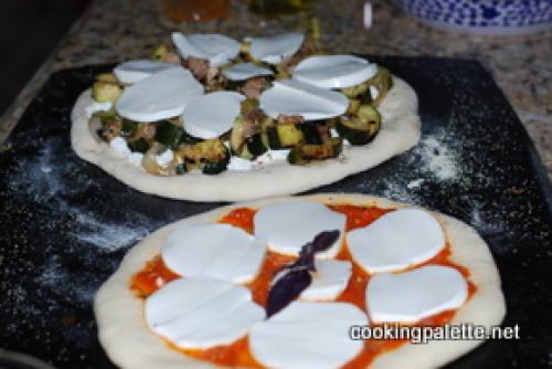 Пицца с рикоттой рецепт. Пицца с рикоттой, обжаренными на гриле овощами, говядиной или курицей