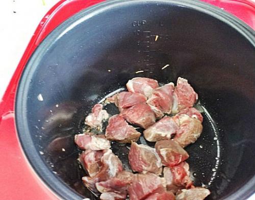 Баранина на пару в мультиварке. Рецепт 5: баранина с яблоками в мультиварке