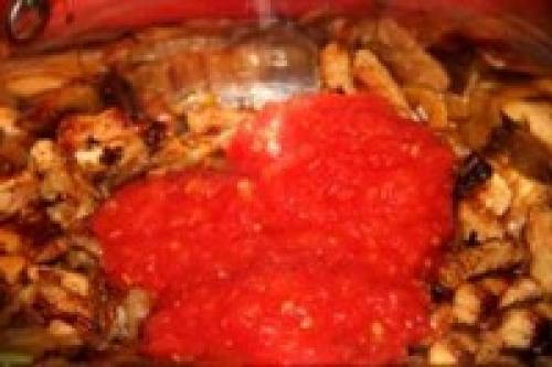 Азу с солеными огурцами. Азу из свинины с солеными огурцами и картофелем