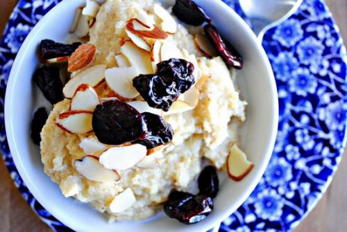 Сколько манки на 250 мл молока. На 1 литр молока сколько манки нужно? Как сварить вкусную кашу?