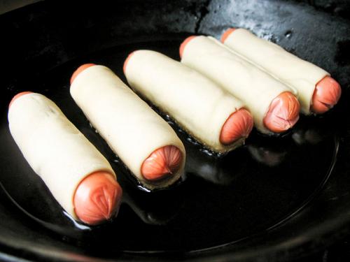 Можно ли приготовить пиццу из пельменного теста. Куда использовать остаток теста для пельменей? Сделайте пиццу! 25