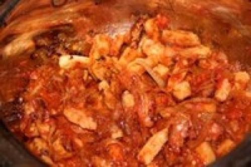Азу с солеными огурцами. Азу из свинины с солеными огурцами и картофелем