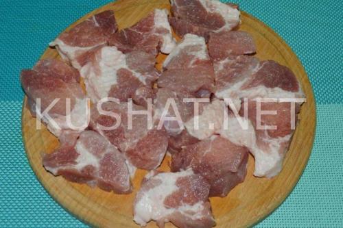 Шашлык в духовке в рукаве на луковой подушке. Шашлык на луковой подушке в духовке – рецепт