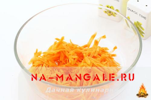 Топинамбур салат со сметаной. Салат из топинамбура с яблоком и морковью