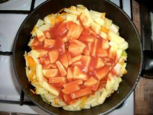 Овощное рагу с капустой и кабачками и картошкой и мясом. Рагу с картошкой и капустой