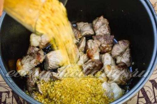 Булгур с овощами и мясом в мультиварке. Булгур со свининой в мультиварке, рецепт 05