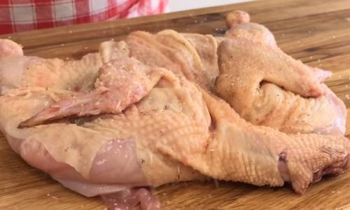 Как приготовить цыплята табака на сковороде. Как вкусно приготовить цыплёнка табака в чугунной сковороде