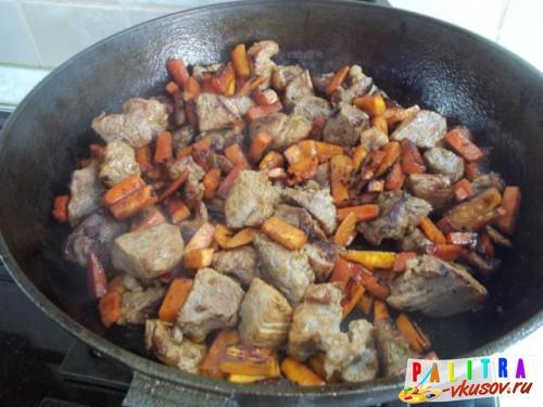 Картошка в горшочках с томатной пастой. Жаркое в горшочках с томатной подливой (фото рецепт)