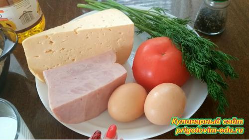 Оладьи с сосисками и помидорами. Оладьи с сыром и колбасой на молоке