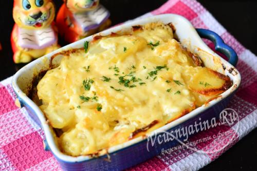 Картошка слоями в духовке. Слоеная картошка – готовлю ее на все случаи жизни