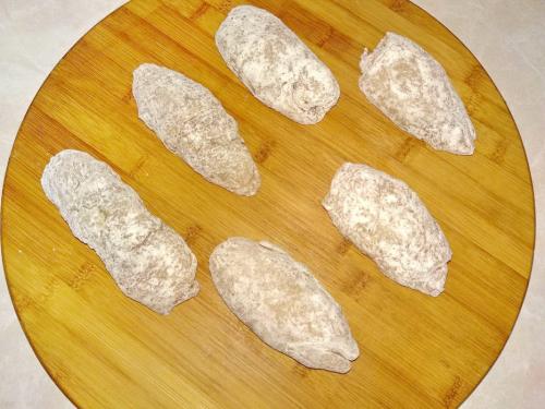 Мясные рулетики с черносливом и курагой. Мясные рулеты с курагой и черносливом – люблю их готовить к праздничному столу