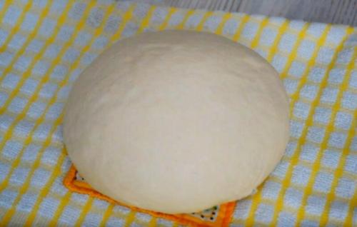 Тесто для пиццы с оливковым маслом с дрожжами. Рецепт теста для итальянской пиццы с сухими быстродействующими дрожжами 04 Тесто для пиццы с оливковым маслом с дрожжами. Рецепт теста для итальянской пиццы с сухими быстродействующими дрожжами 04