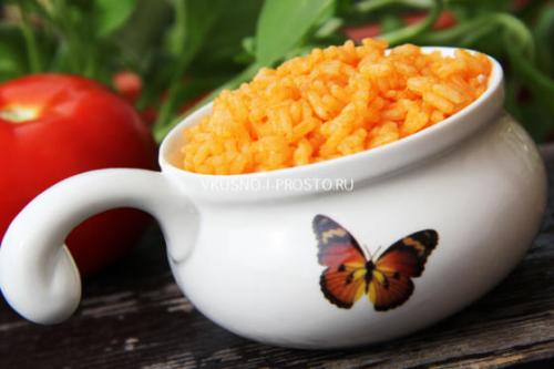 Рис с луком морковью и томатной пастой. Рис с томатной пастой