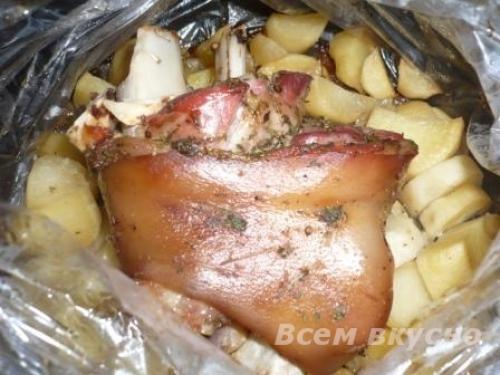 Рулька вареная свиная запеченная в духовке. Рулька, запеченная в духовке 05