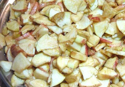 Янтарное варенье из яблок и апельсинов. Янтарное варенье из яблок дольками с корицей