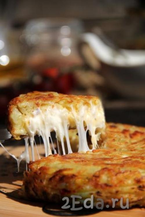 Жареная картошка с яйцом и сыром. Жареная картошка с яйцом 26 Жареная картошка с яйцом и сыром. Жареная картошка с яйцом 26