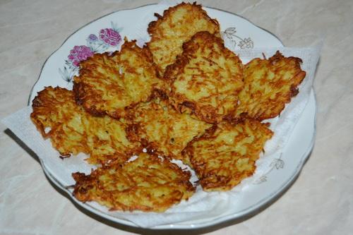 Украинские деруны рецепт. Картофельные «деруны» по-украински – с хрустящей ажурной корочкой