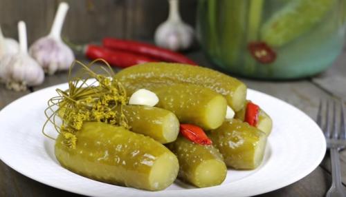 Рецепт засолки огурцов без консервации. Самый вкусный рецепт хрустящих огурцов, как из бочки