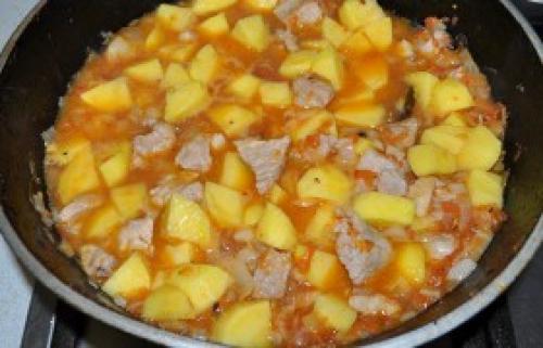 Тушеная картошка с фасолью и курицей. Как приготовить курицу с картофелем и фасолью 08