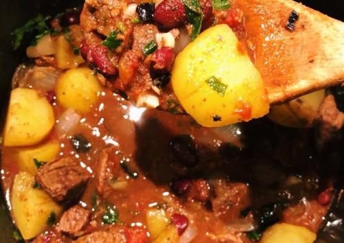 Картошка с фасолью и фаршем. Тушеное мясо с картошкой и фасолью