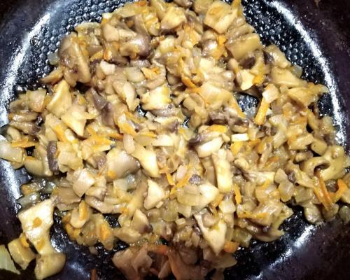 Магазинные пельмени в горшочке. Жареные пельмени в горшочках Ужин холостяка. Рецепт достался мне вместе с мужем