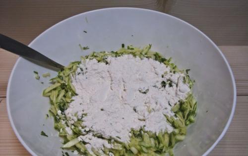 Оладьи из кабачков без муки с манкой. Пышные оладьи из кабачков: 9 самых вкусных и простых рецептов