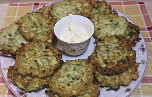 Оладьи из кабачков без муки с манкой. Пышные оладьи из кабачков: 9 самых вкусных и простых рецептов