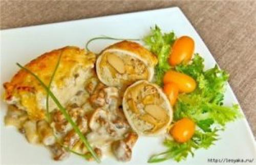 Кальмары фаршированные грибами в сливочном соусе. Фаршированные кальмары в духовке с грибами