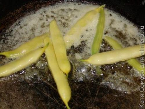 Рецепт жареные пельмени с сыром и помидорами. Жареные пельмени с помидорами и сыром, рецепты с фото